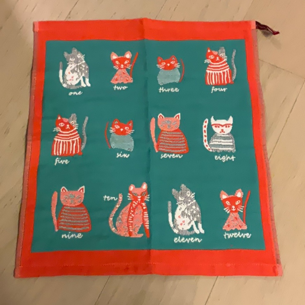 Hand Towels 100% Cotton/ Kitchen Towels with Holders (Cats)